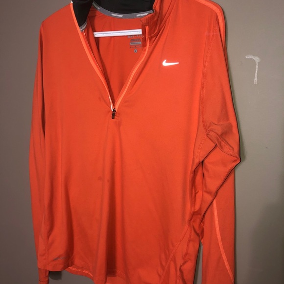 Nike Long Sleeve - Picture 2 of 3